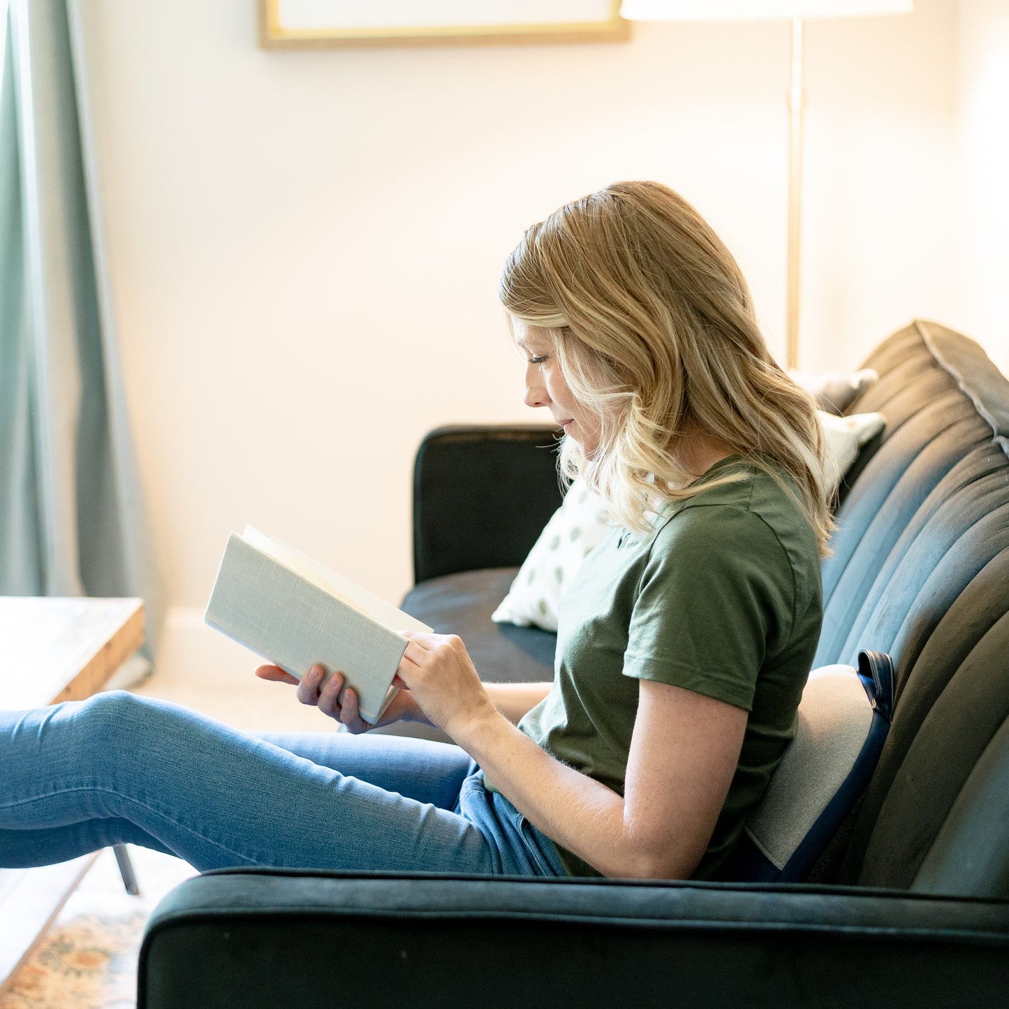 Miko Kumo Wireless Heat and Massage Pillow for Pain Relief