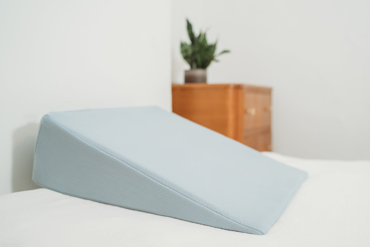 Kanjo Acid Reflux and Pain Relief Wedge Pillow